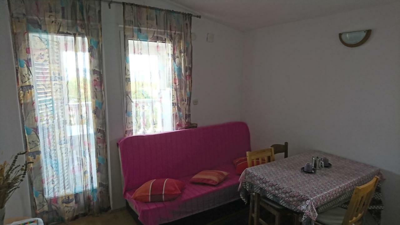 Apartmani Kocka Примоштен Экстерьер фото