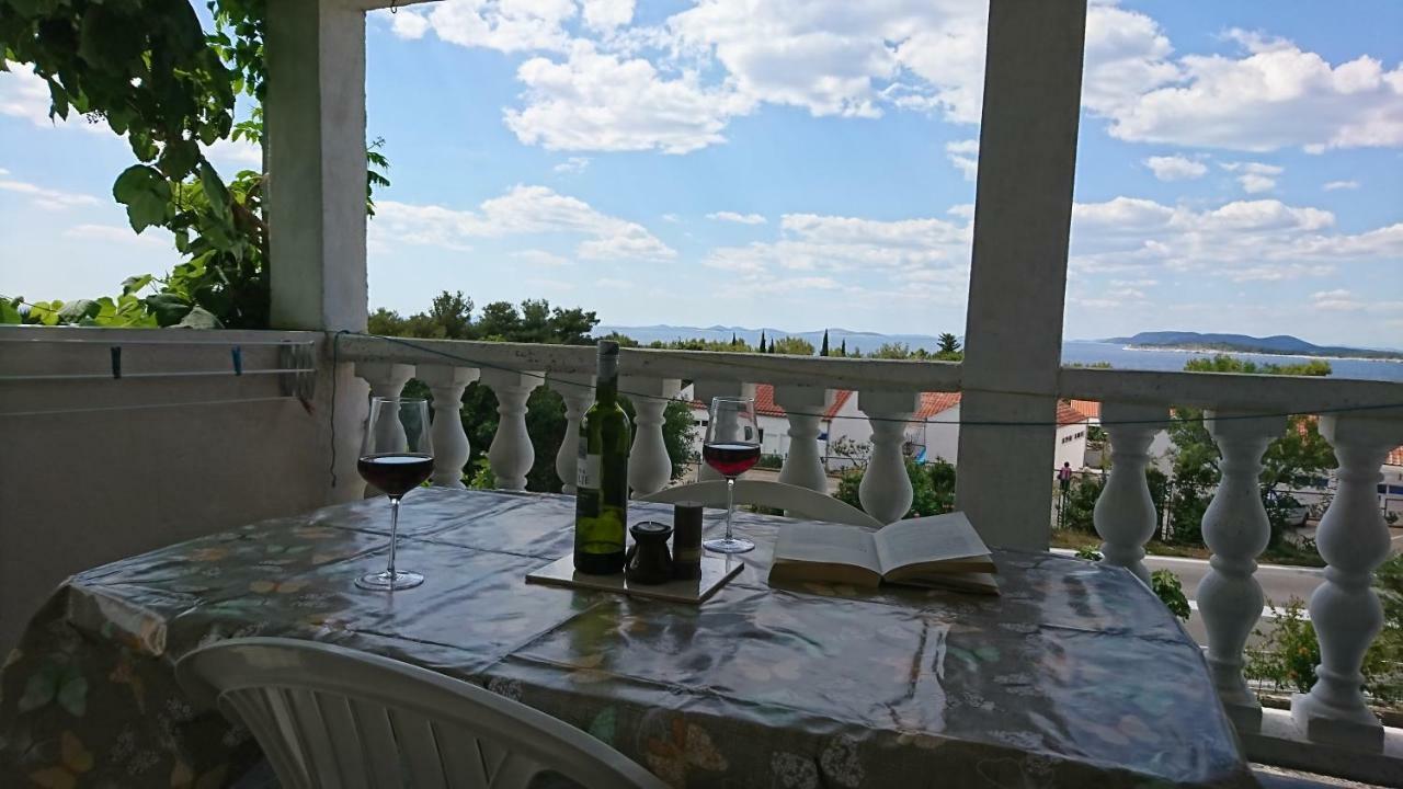 Apartmani Kocka Примоштен Экстерьер фото