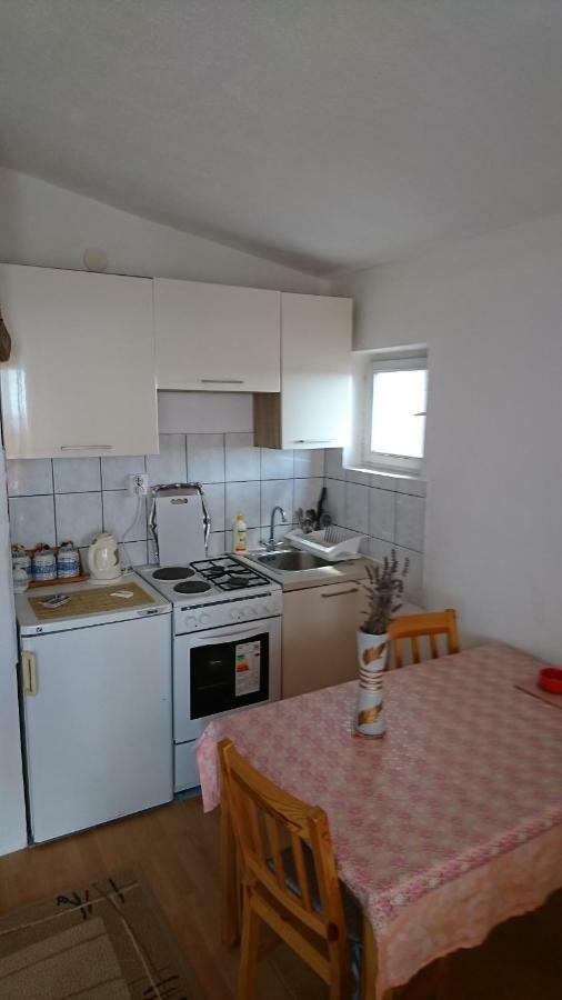 Apartmani Kocka Примоштен Экстерьер фото