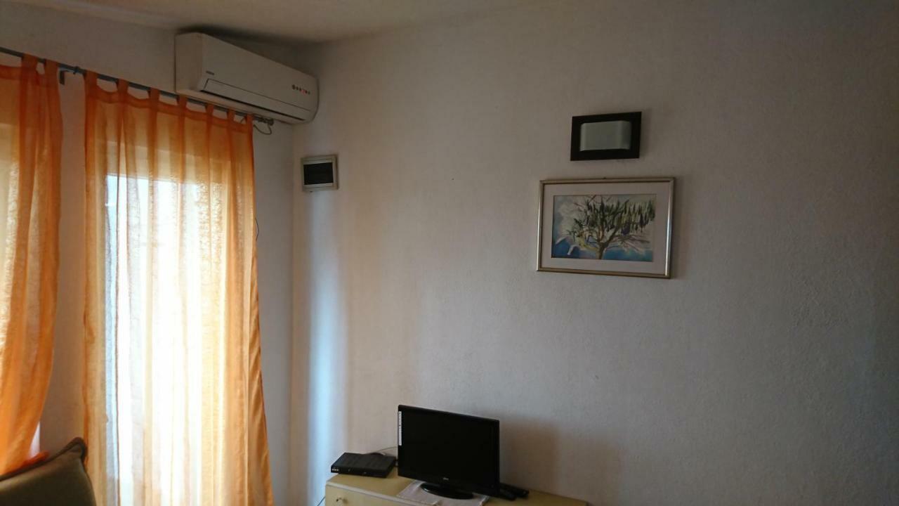 Apartmani Kocka Примоштен Экстерьер фото
