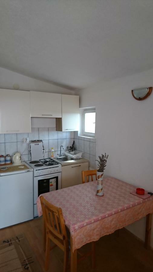 Apartmani Kocka Примоштен Экстерьер фото