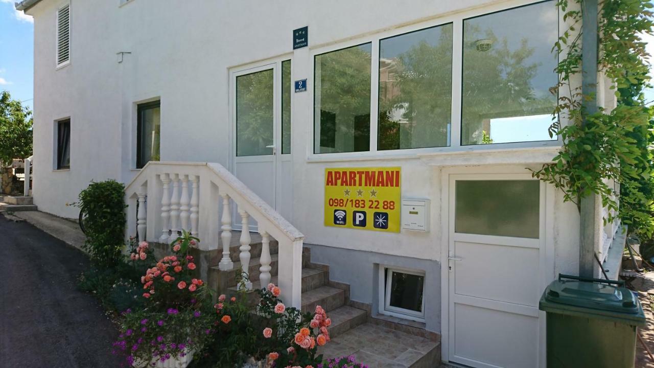 Apartmani Kocka Примоштен Экстерьер фото