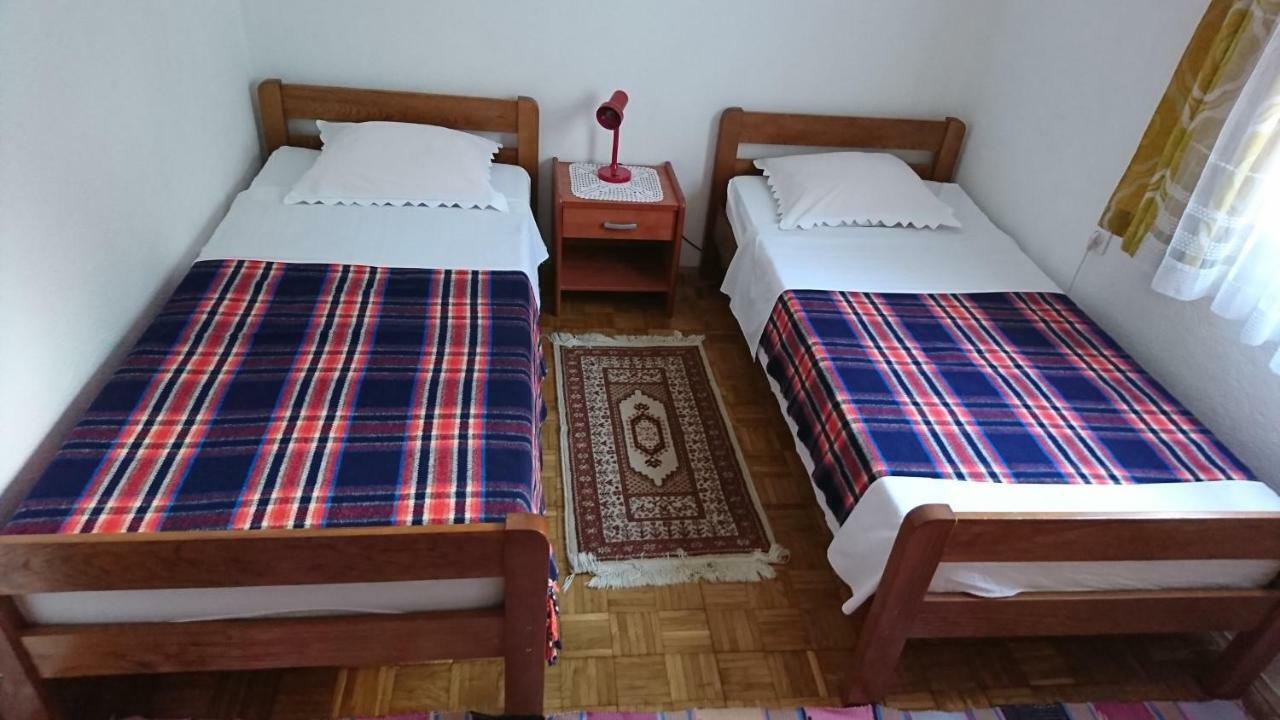 Apartmani Kocka Примоштен Экстерьер фото