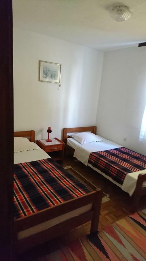 Apartmani Kocka Примоштен Экстерьер фото