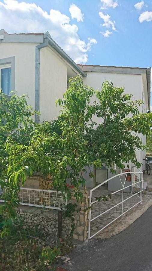 Apartmani Kocka Примоштен Экстерьер фото