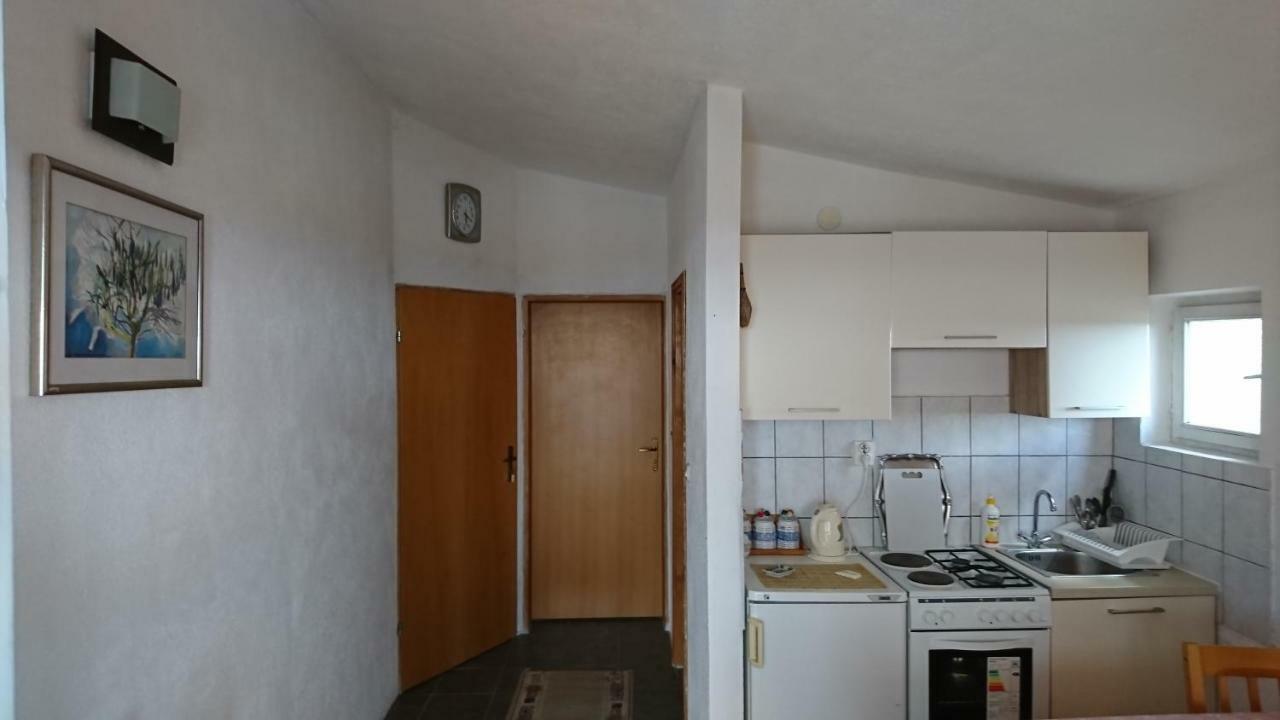 Apartmani Kocka Примоштен Экстерьер фото