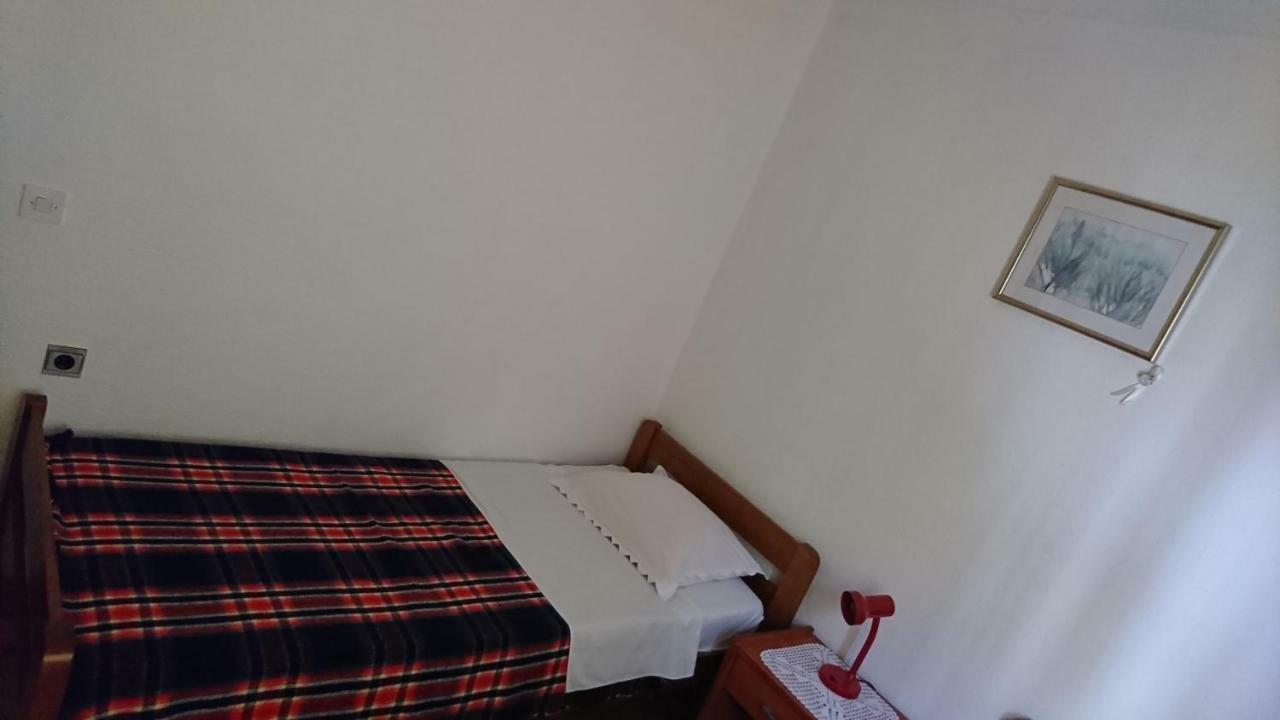Apartmani Kocka Примоштен Экстерьер фото